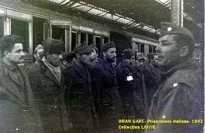 ORAN 1943 PRISONNIERS ITALIENS   (6)
